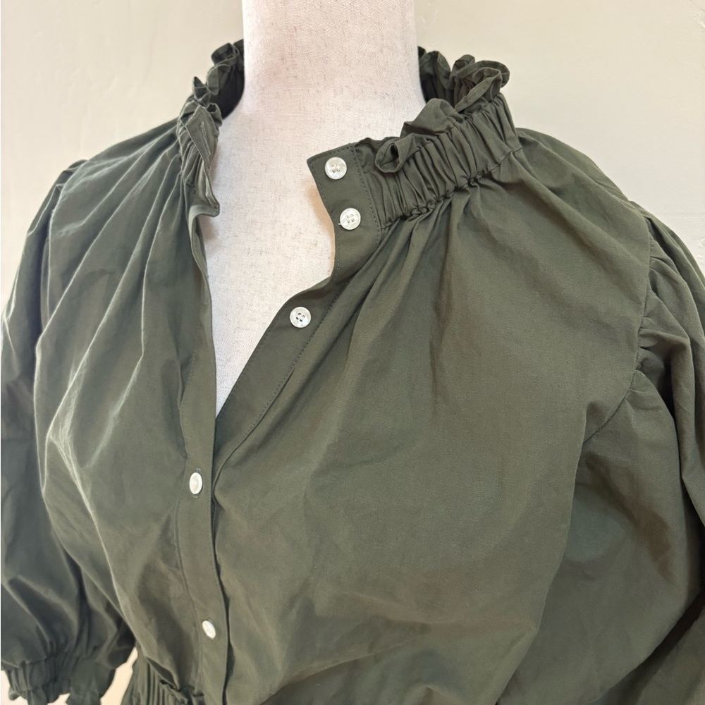 NWT Never a Wallflower Ruffled Collar Button-Front Dress in Olive Green M - Picture 2 of 5